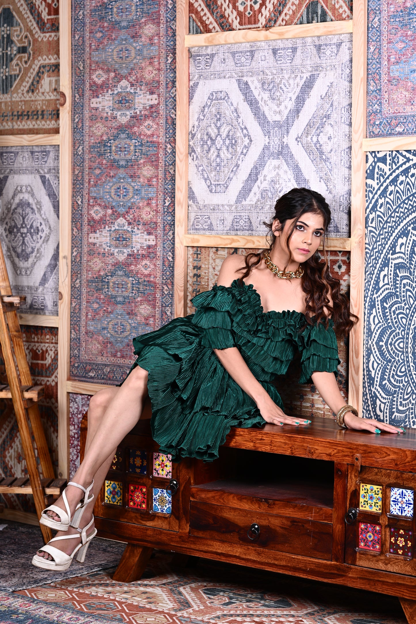 Green pleated flare short dress