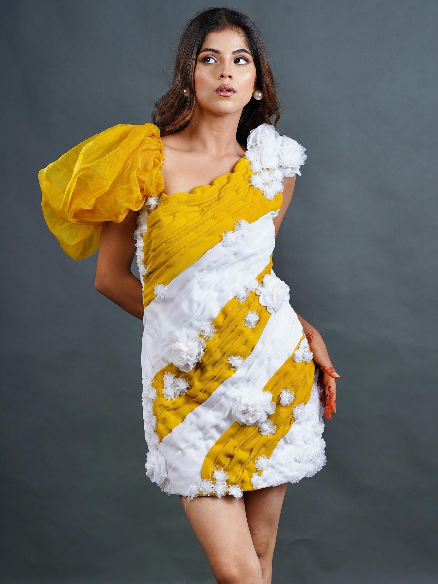 Yellow white 3d flowers short dress