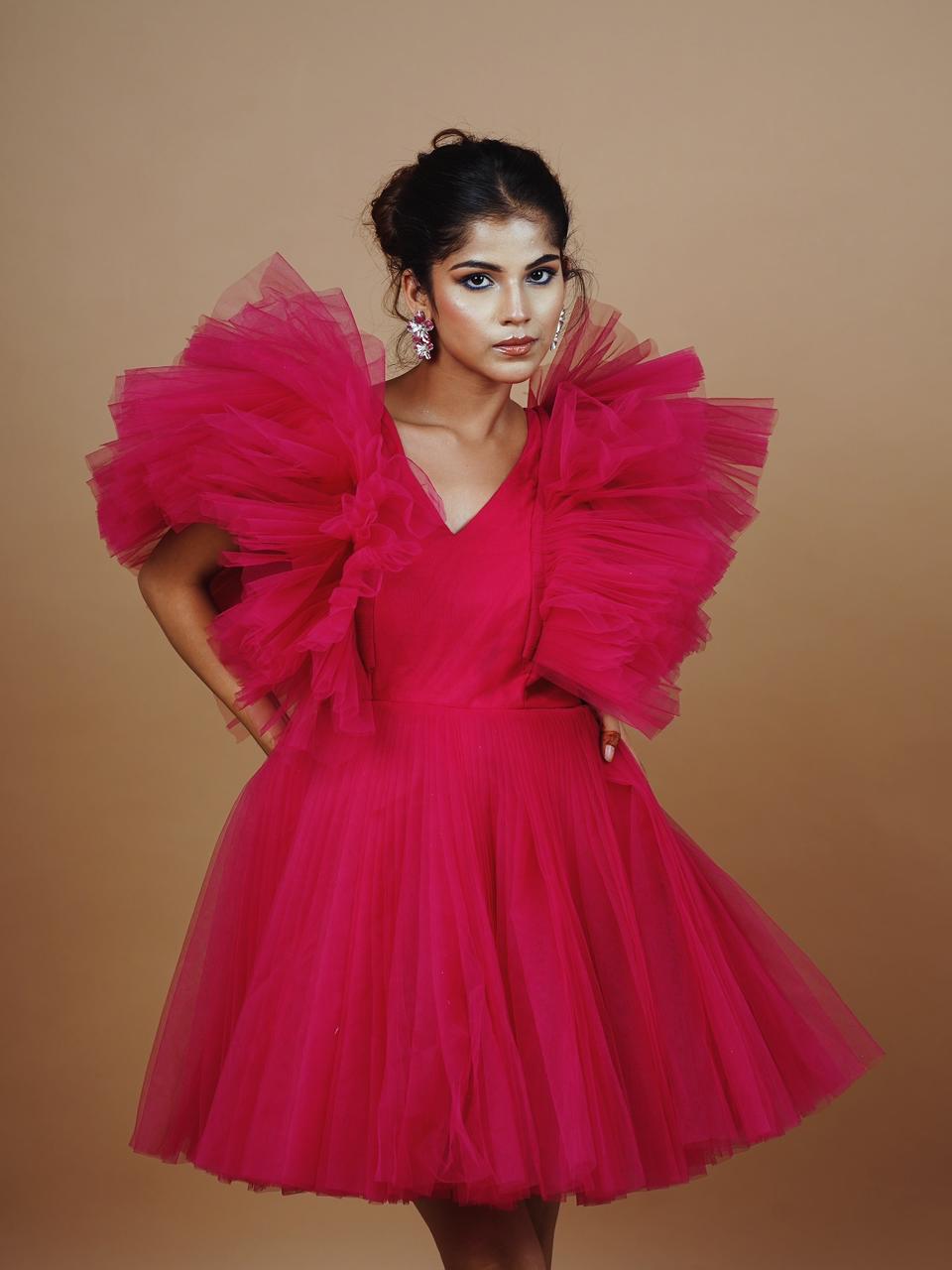 Pink Flared short dress with voluminous sleeves